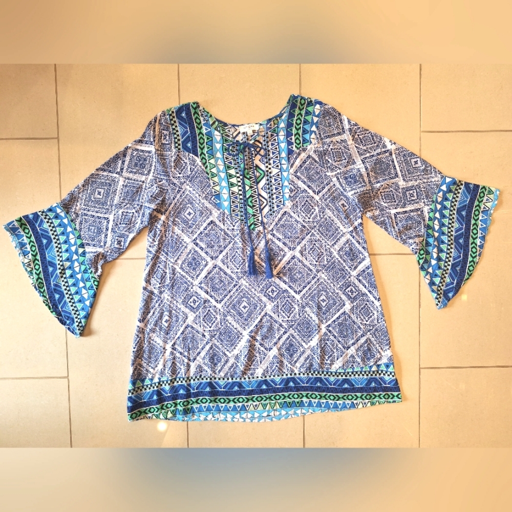 Umgee boho tassel tie front blue, white and green tunic blouse - size large